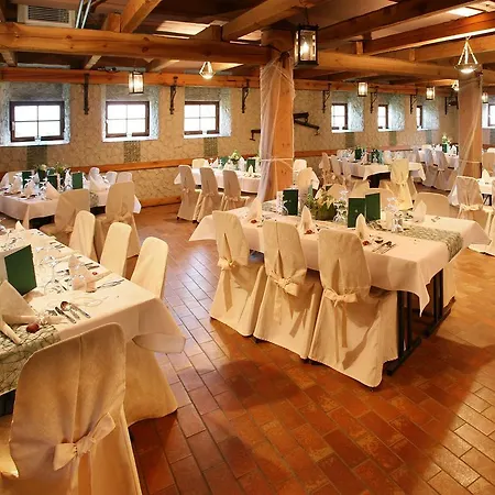 Wörners Schloss Weingut&wellness-hotel Prichsenstadt